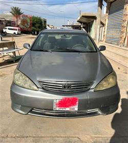 تۆیۆتا کامری